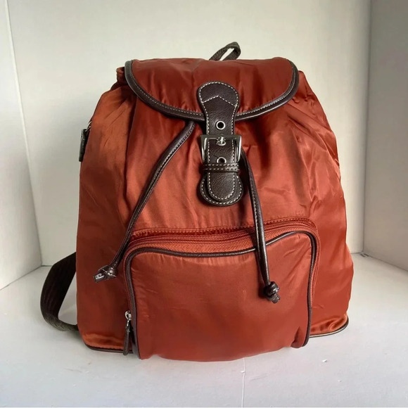 Carter Club classics Nylon Back Pack . - Picture 2 of 12